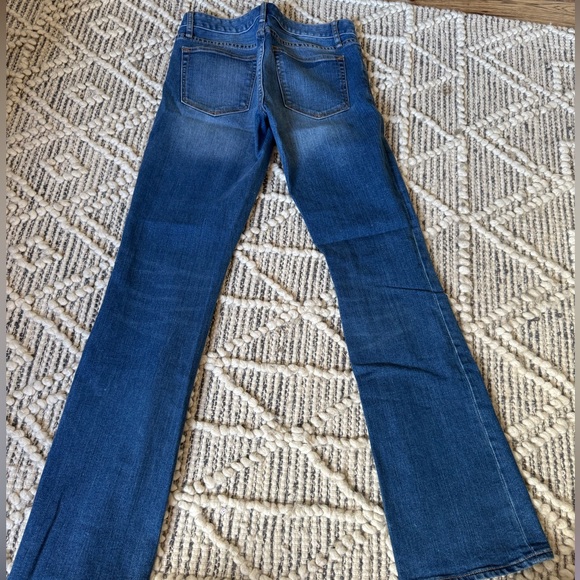Gap medium wash perfect bootcut jeans - Picture 2 of 4